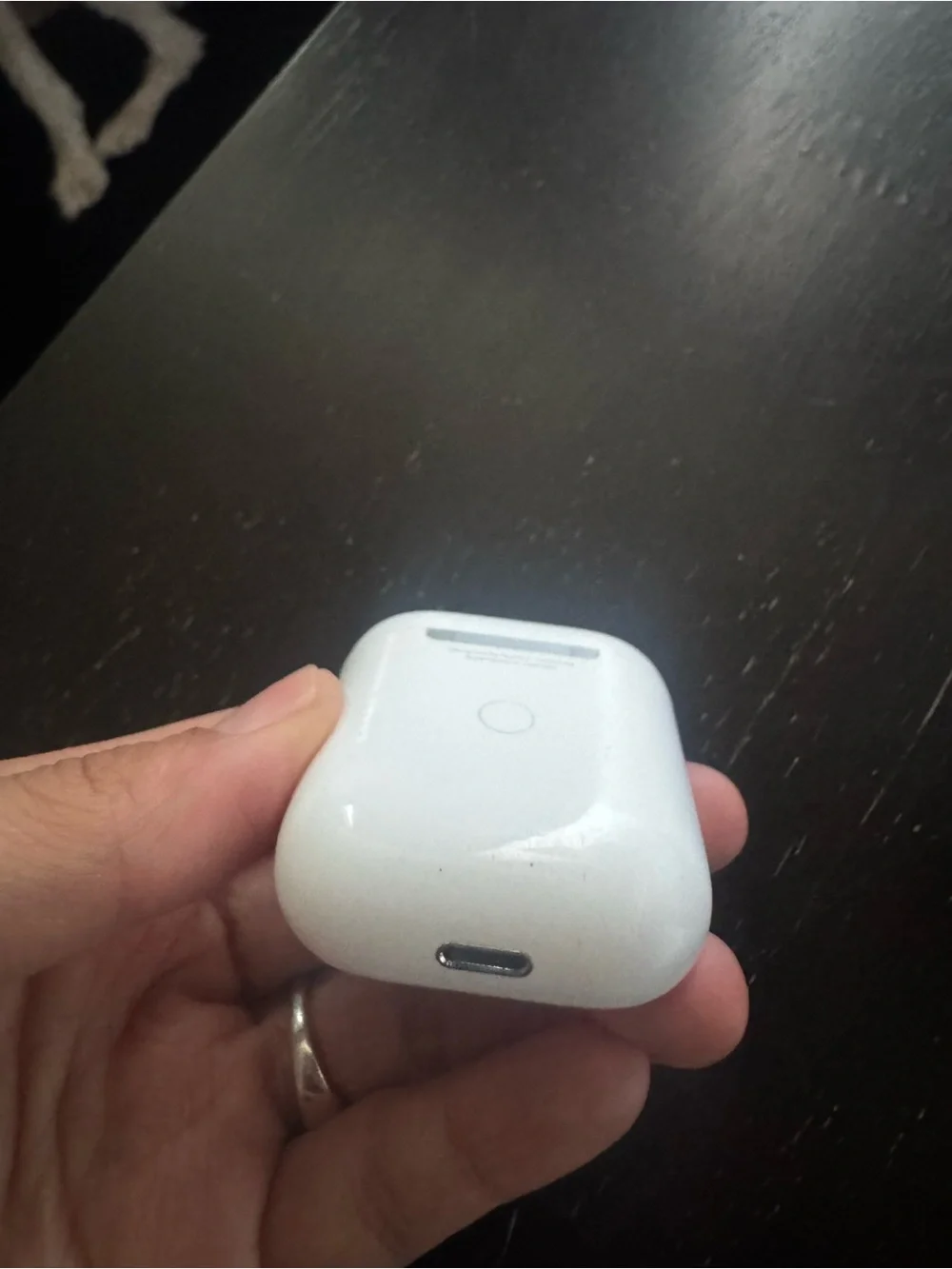 Apple Airpods 2nd Generation White Wireless Earbuds with Charging Case